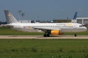 EC-KDX, Airbus A320-200, Vueling