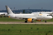 EC-FLP, Airbus A320-200, Vueling