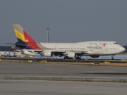 HL7421, Boeing 747-400M, Asiana Airlines