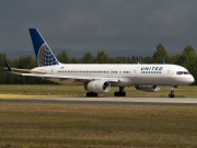 N17104, Boeing 757-200, United Airlines