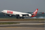 PT-MSL, Airbus A340-500, TAM Linhas Aereas