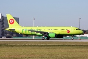 VQ-BCI, Airbus A320-200, S7 Siberia Airlines