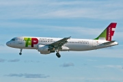 CS-TNQ, Airbus A320-200, TAP Portugal