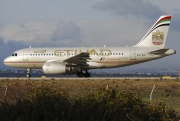 A6-EIE, Airbus A319-100LR, Etihad Airways