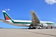 EI-ISB, Boeing 777-200ER, Alitalia