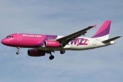 HA-LPE, Airbus A320-200, Wizz Air