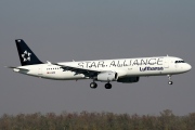 D-AIRW, Airbus A321-100, Lufthansa