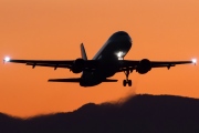 EC-HQJ, Airbus A320-200, Vueling