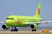 VP-BTQ, Airbus A319-100, S7 Siberia Airlines