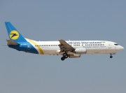 UR-GAO, Boeing 737-400, Ukraine International Airlines