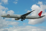 JA734J, Boeing 777-300ER, Japan Airlines