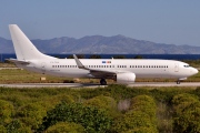 CS-TQU, Boeing 737-800, Untitled