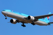 HL8275, Boeing 777-300ER, Korean Air