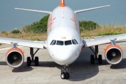 G-EZUA, Airbus A320-200, easyJet