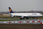 D-AIFE, Airbus A340-300, Lufthansa