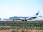 RA-96017, Ilyushin Il-96-300, KrasAir