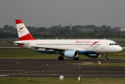 OE-LBT, Airbus A320-200, Austrian